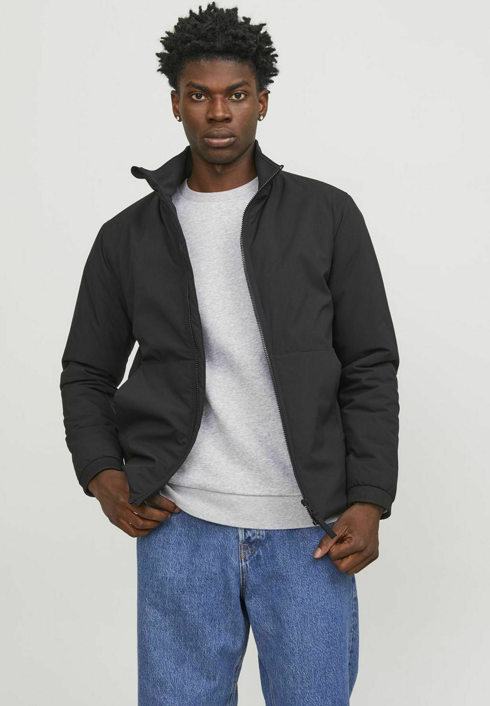 Jack & Jones - MAGLIONE A COSTINE CON MEZZA ZIP NERO