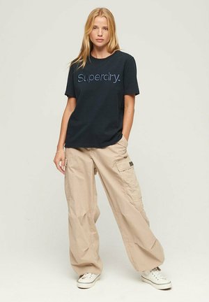 Superdry T-shirt Donna Tonal Embroidered Logo, Colore Eclipse Navy, Taglia 40, Cotone - 3