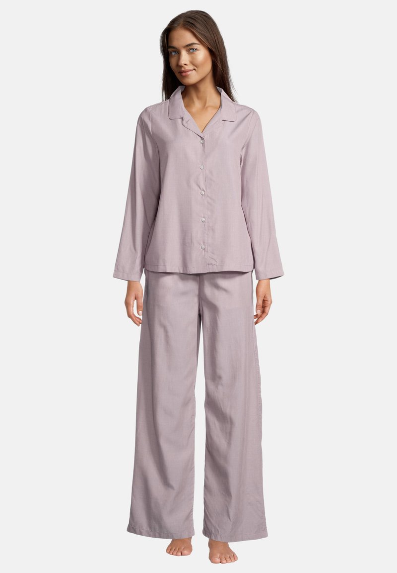 Set di pigiama in leggero viola, con maniche lunghe, camicia con bottoni e pantaloni a gamba larga. Realizzato in tessuto morbido, presenta un colletto a punte e una vestibilità rilassata.