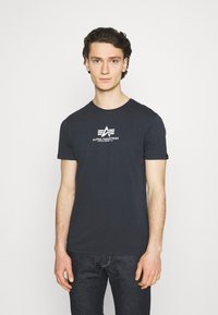 Alpha Industries - T-shirts print - blue Miniaturebillede 1