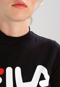 Fila EVERY TURTLE TEE - T-shirt imprimé - black