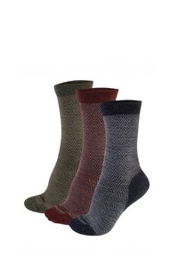 Tres pares de calcetines en verde, burdeos y azul marino. Cada calcetín presenta un patrón de espiga y un diseño de puño acanalado.