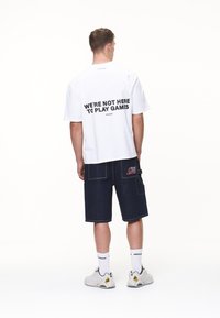 Pegador ANTIGUA BOXY TEE - Apdrukāts T-krekls - white