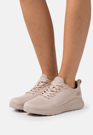 Skechers Wide Fit Sneakers - beige