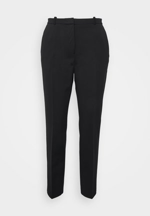 Pantalon noir ajusté en tissu lisse avec une coupe slim. Il dispose de passants de ceinture et d'un design à l'avant plat. Pas de poches visibles.