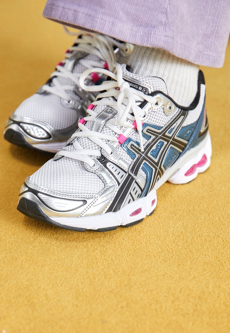 Academic Calendar Running Shoes Asics Gel Nimbus Homme Verte Gel Nimbus  Asics