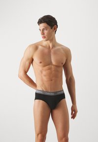 Calvin Klein Underwear HIP BRIEF 3 PACK COTTON STRETCH - Slip - black/cherry kiss/eiffle tower/moss green