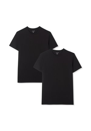Due t-shirt nere in cotone, a maniche corte, con scollo a girocollo. Entrambe le magliette sembrano ben realizzate, con una texture liscia e senza motivi aggiuntivi.