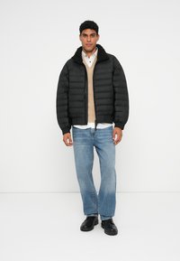 Rains LOHJA VISION PUFFER UNISEX - Zimska jakna - black