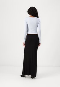 Gina Tricot SOFT TOUCH MAXI SKIRT - Fustă maxi - black