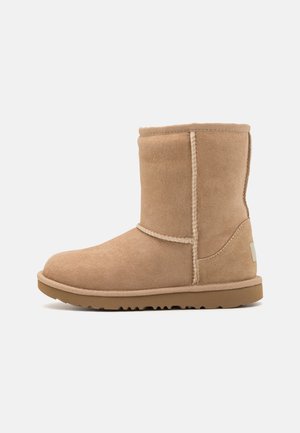 UGG CLASSIC II UNISEX - Bottines - sand