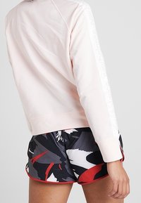New Balance Sweatshirt - pink
