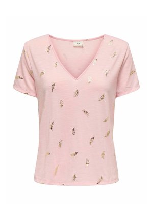 Roze T-shirt met korte mouwen en een V-hals, voorzien van metalen gouden veerpatronen. Gemaakt van zachte stof met een ontspannen pasvorm.