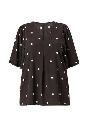 Czarna teksturowana bluzka w białe kropki, z dekoltem w serek, detalem plisowanym z przodu oraz luźnymi, sięgającymi do łokcia falującymi rękawami.