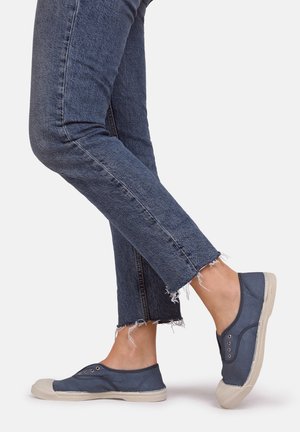 TENNIS WITH EYELETS AND ELASTIC F15149 - Trainers - denim