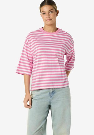 - T-shirt z nadrukiem