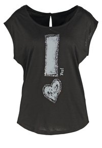 Schwarzes, kurzärmliges T-Shirt in lässiger Passform; mit silberner Pailletten-Grafik eines Ausrufezeichens und Herzens. Weicher, leichter Stoff.