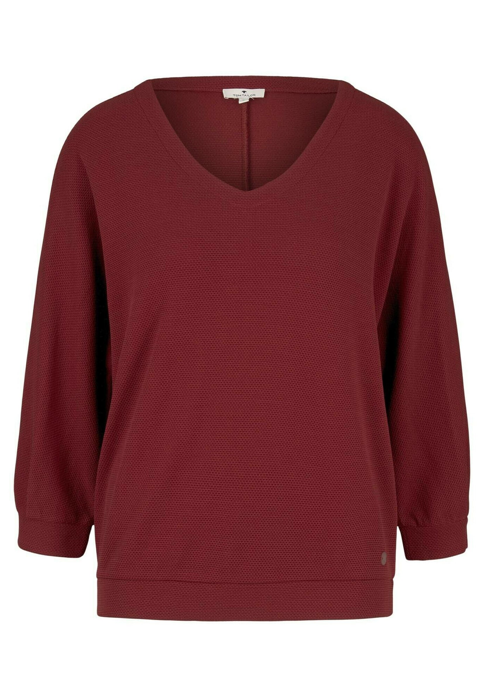 dark maroon sweater