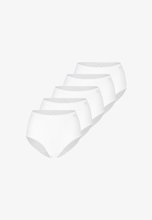 Fünf Paare schlichter weißer Damenunterwäsche mit hohem Bund, gestaffelt aufgereiht vor weißem Hintergrund.