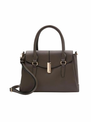 Borsa a mano in pelle marrone con superficie a ciottoli, dotata di doppi manici superiori e tracolla rimovibile. Presenta hardware in tonalità oro e un design elegante.