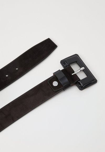 Black leather belt with a textured finish. Features a glossy rectangular buckle and a silver accent snap button. Smooth edges and minimal design.