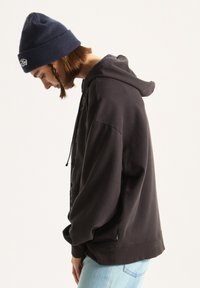 Vans EVERYDAY OVERSIZE - Zip-up sweatshirt - black