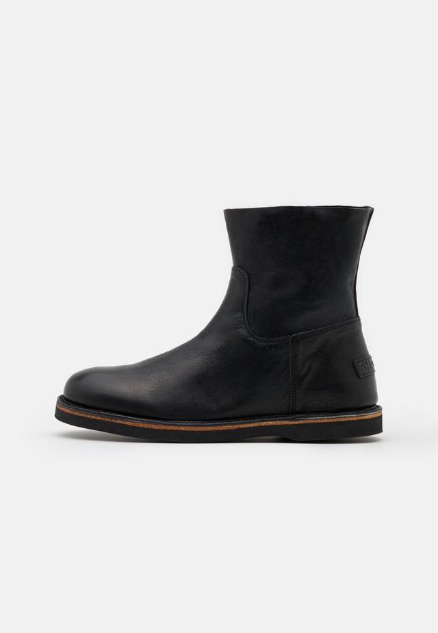 Stivaletti - black