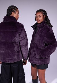YOURTURN UNISEX - Vinterjakke - bordeaux