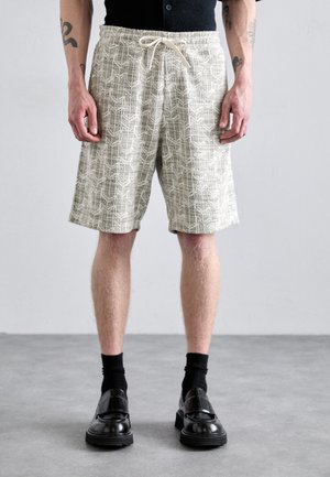 JERRY - Short - croc green