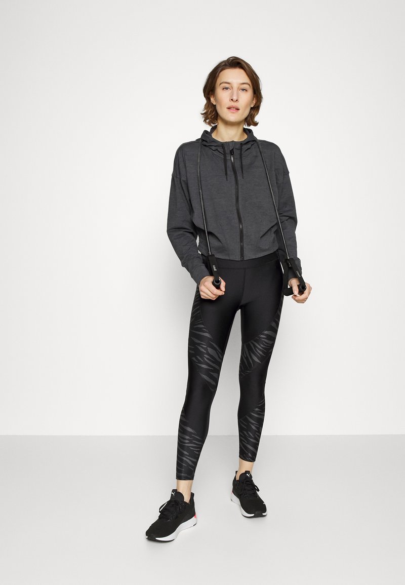 Damen Sweatshirts | Puma TRAIN CLOUDSPUN HOODIE Sweatjacke black heather/schwarz - EG53995 Damen Sweatshirts | Puma TRAIN CLOUDSPUN HOODIE Sweatjacke black heather/schwarz - EG53995