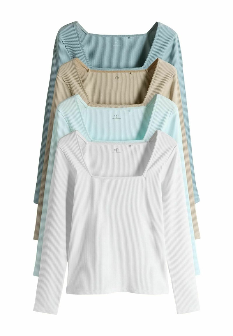 Quatre hauts à manches longues côtelés avec encolure carrée, empilés dans les couleurs blanc, bleu clair, beige et sarcelle, présentés sur fond blanc.