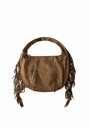 Sac à main en daim marron avec poignée ronde, deux poches zippées verticales à l'avant et de longs pompons à franges de chaque côté.