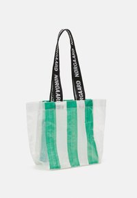 Mads Nørgaard LAUNDRETTE MIRCA BAG - Borsa a mano - classic green/white