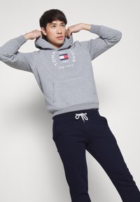 Pier One 2 PACK - Calças de fato de treino - dark blue