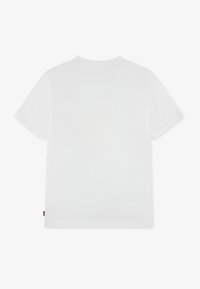 Levi's® RACE TO THE FINISH - T-shirt med print - blanc de blanc
