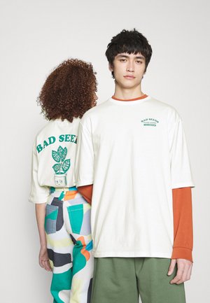 UNISEX - Apdrukāts T-krekls - offwhite