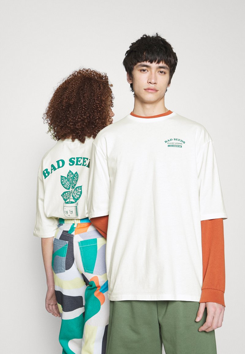 YOURTURN - UNISEX - T-shirt con stampa - offwhite, Ingrandire