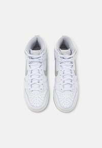 Nike Sportswear DUNK HIGH - Sapatilhas de cano alto - white/grey fog/sail