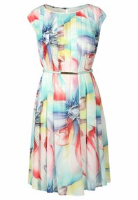 Tryckt klänning med ett lätt, flödande tyg och färgglada blommönster i rosa, blått och gult; korta ärmar och ett bälte i midjan.