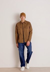 Tommy Hilfiger ESSENTIAL FLAG UNISEX - Mütze - desert khaki