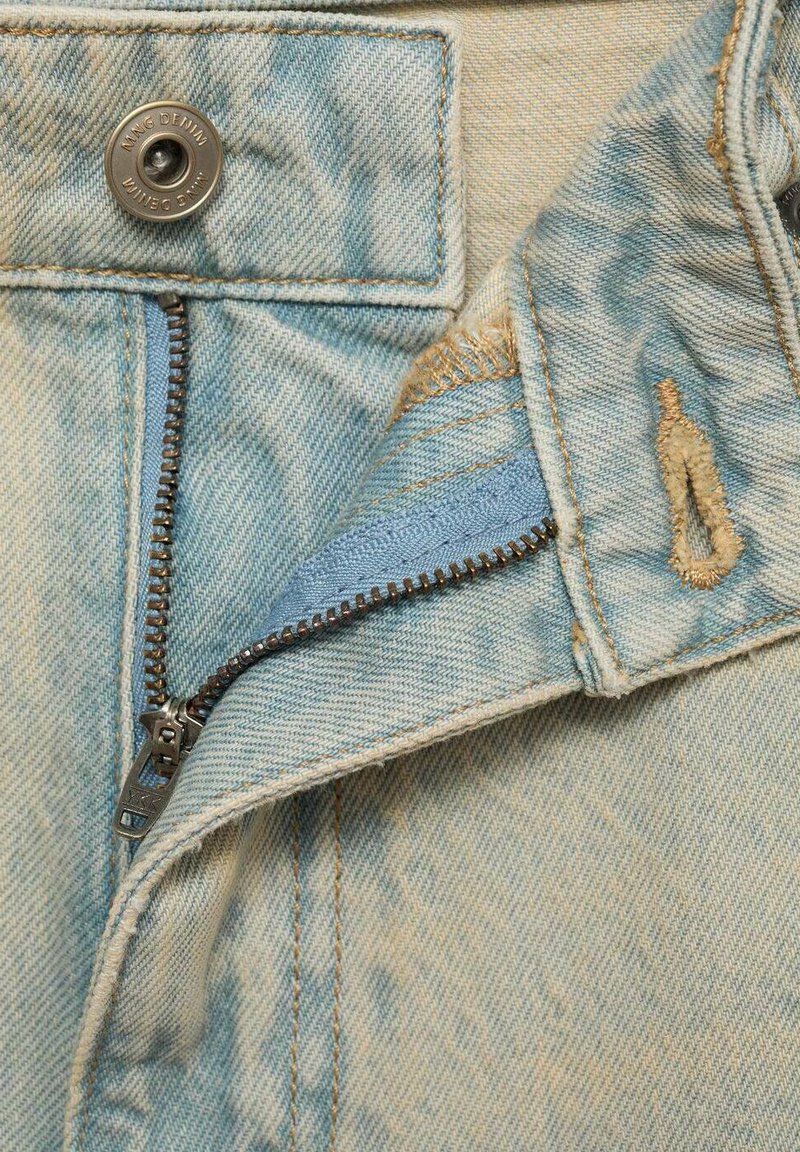 Mango BERMUDA - Short en jean - light blue