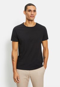 Unausgewählt, schwarz