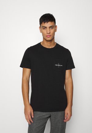 MONOGRAM LOGO POCKET TEE - T-shirt con stampa - ck black