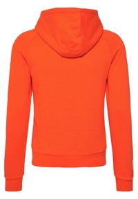 Sudadera naranja con bolsillo tipo canguro, puños y dobladillo acanalados. Hecha de una tela suave, cuenta con capucha y hombros sin costuras.