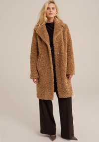 WE Fashion Abrigo de invierno - brown