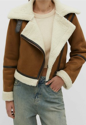Stradivarius, Veste en similicuir - dark brown