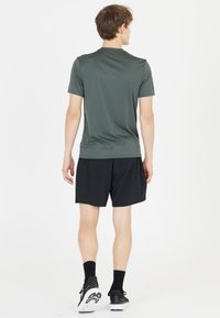 Endurance Korte broeken - zwart