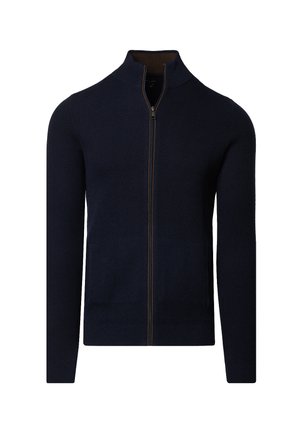 Granatowy sweter zapinany na zamek z teksturowanym splotem, wysokim kołnierzem i kontrastowym brązowym zamkiem. Posiada długie rękawy i dopasowany krój.