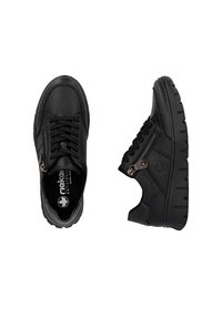 Schwarze Leder-Sneaker mit strukturierter Oberfläche, ausgestattet mit Schnür- und Reißverschluss, gepolsterten Sohlen und kontrastierenden braunen Akzenten.