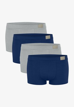 Herenboxers in een pak van vier: twee grijze en twee marineblauwe. Gladde katoenen stof, smalle tailleband met logo, aansluitende pasvorm en lengte tot halverwege de dij.